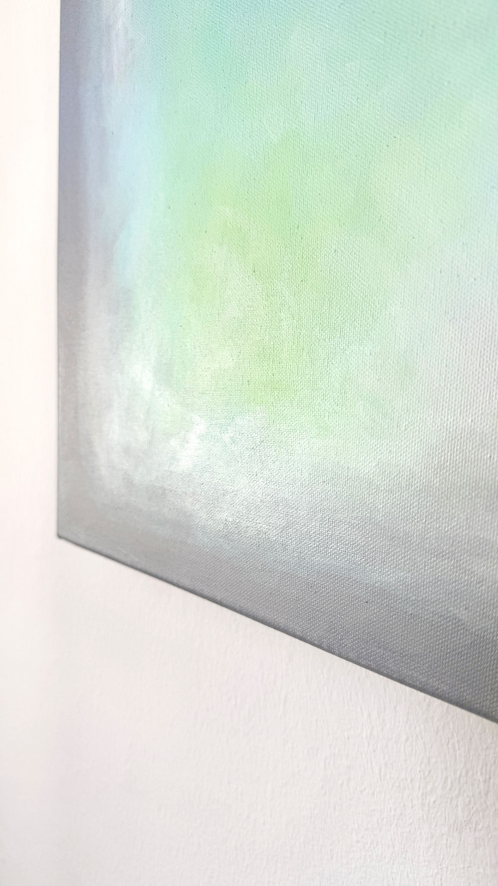 Miniaturbild: GREY-COLOURED