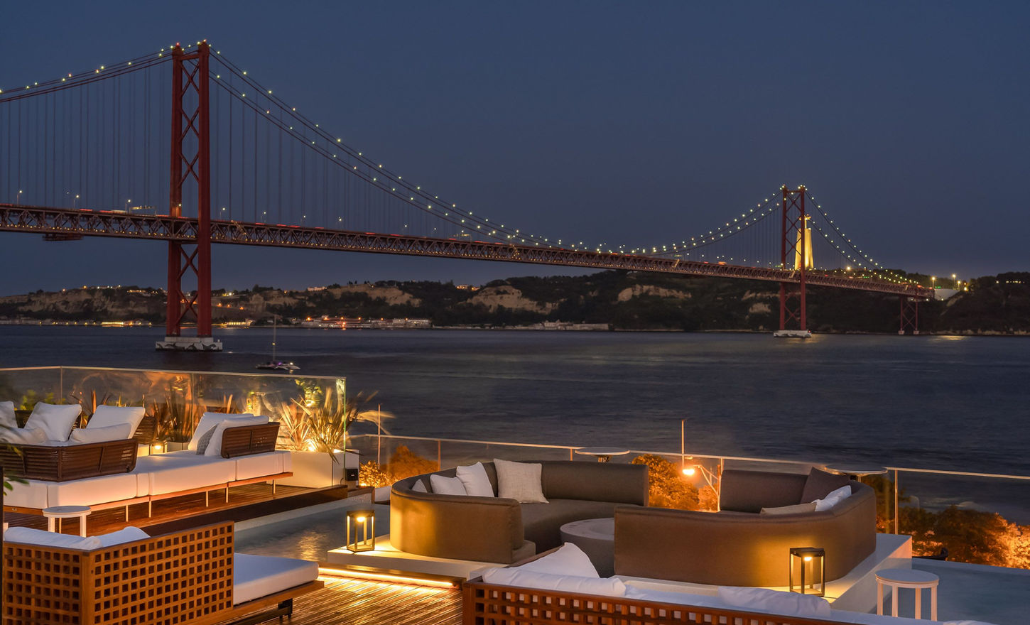 ICON Bar & Rooftop 08