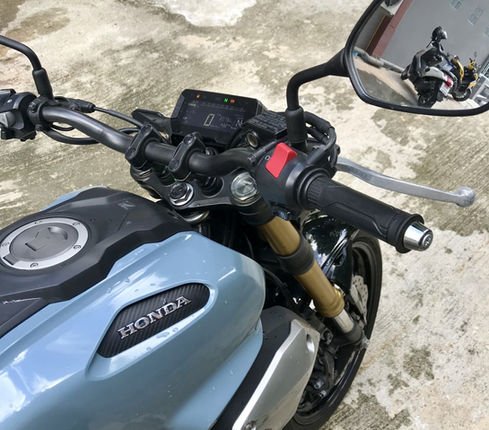 Аренда байка Honda CBR 2019г. в Drive Your Travel на острове Пхукет (вид сбоку)