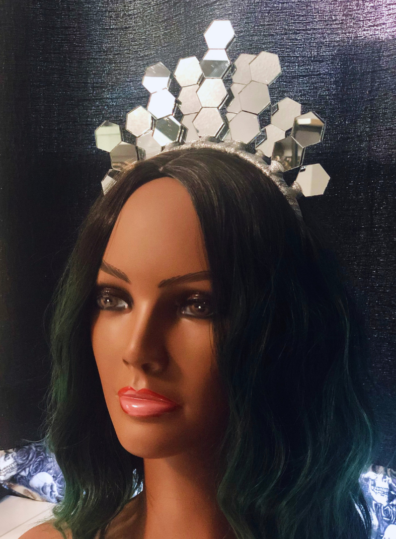 Thumbnail: disco queen (set)
