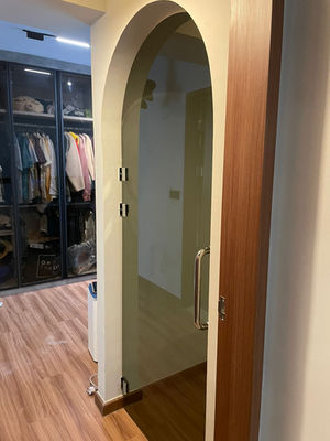 Curve Glass Swing Door1