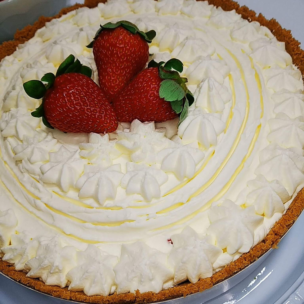 Miniatura: Torta de Morango com Creme de Baunilha e Chantilly