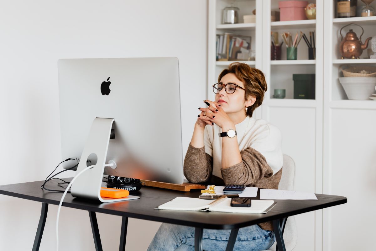 Email List Management- woman reading email
