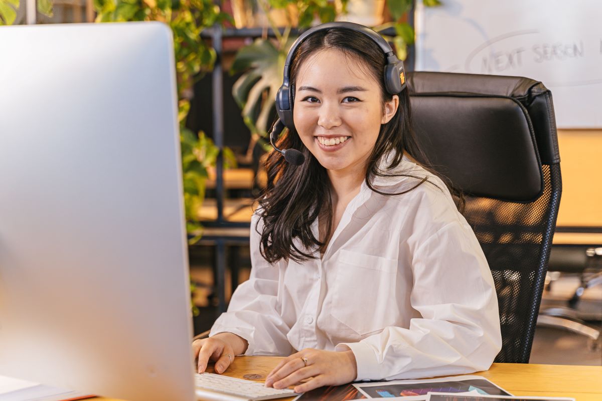 woman learning Email List Management
