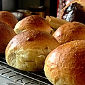World Famous Buns (6 Pack)