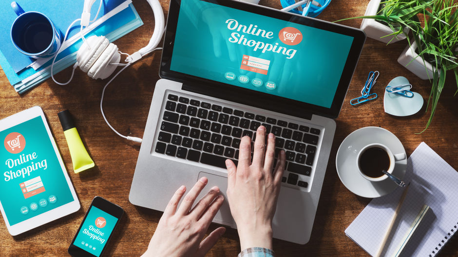 Holiday Deals & Steals