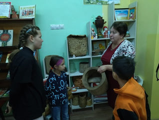 Экскурсия в библиотеку