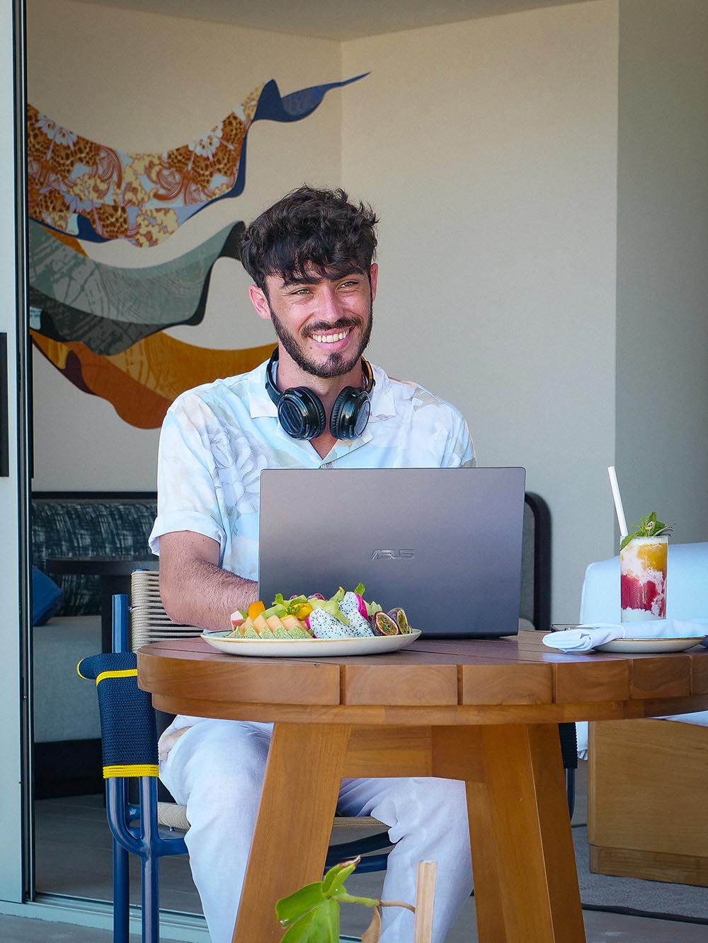luxury vocation content