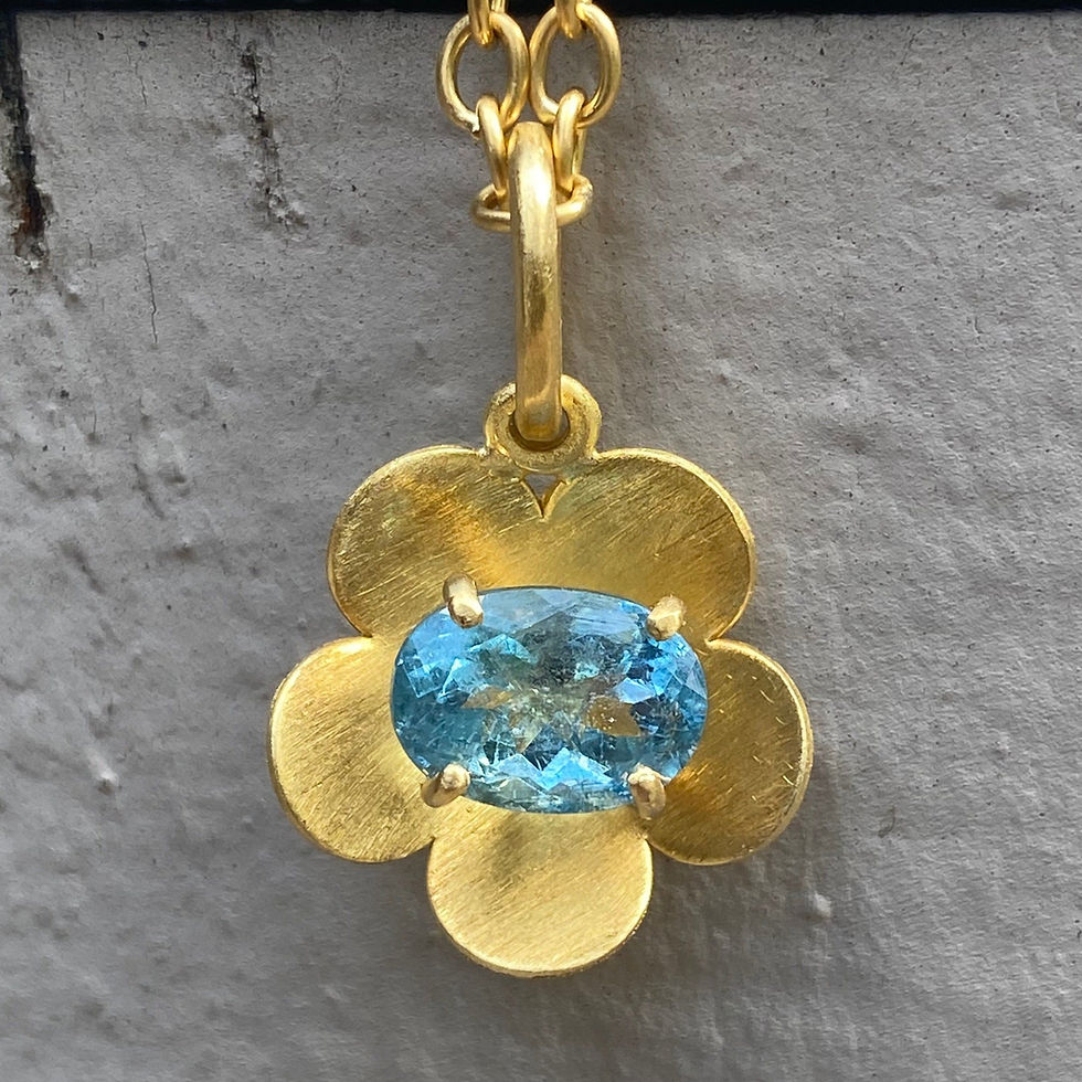 Thumbnail: Forgetmenot pendant with aquamarine