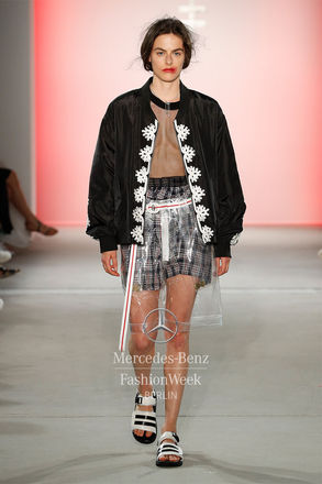 BERLIN S/S 2018 - KRISTINA ALMANOVA & DAPHNE SIMONS for ATELIER ABOUT