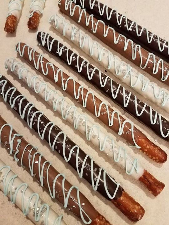 Thumbnail: Chocolate Dipped Pretzels