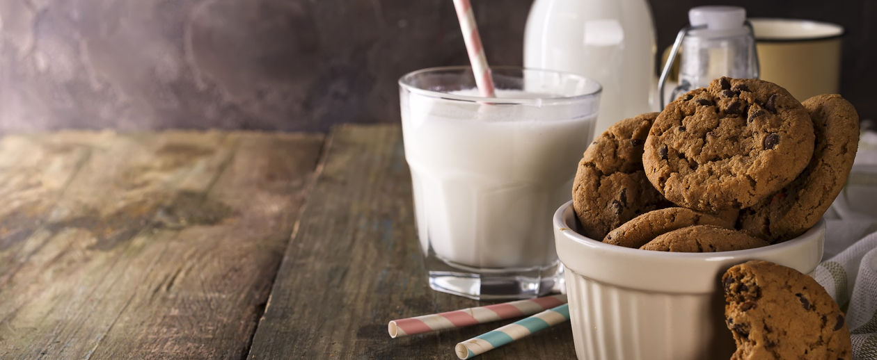 70-706748_milk-cookies-hd.jpg