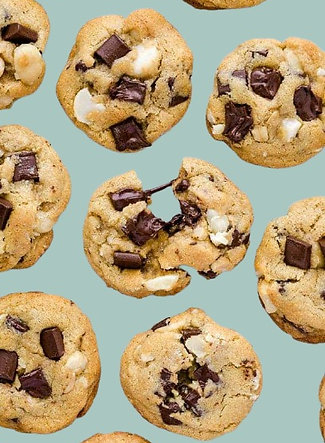 MACADAMIA CHOCO-CHIP COOKIES