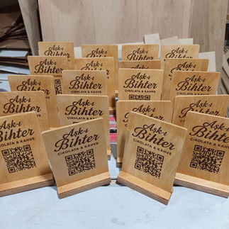 Masa üstü geniş qr menü biblolarımız