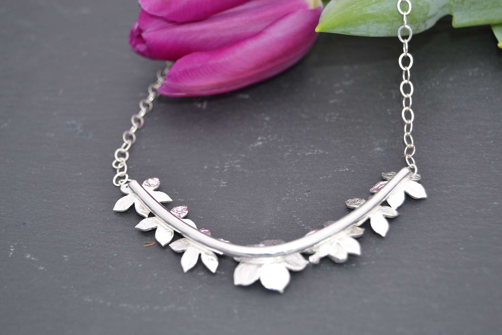 Thumbnail: Flower Necklace With Dragonfly