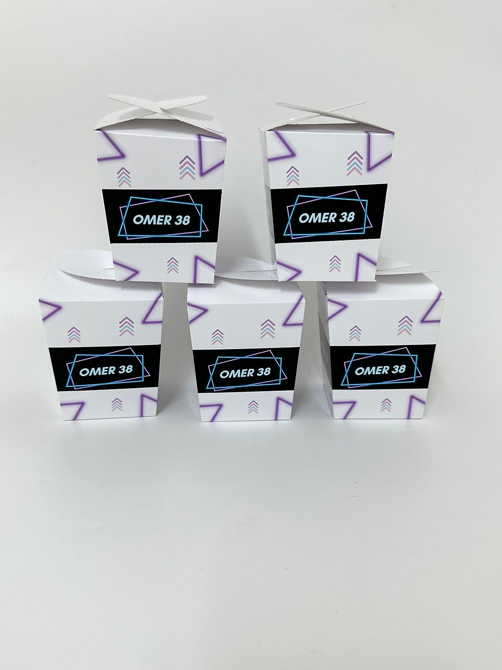 תמונה ממוזערת: קופסת נודלס ממותגת (1 יח')