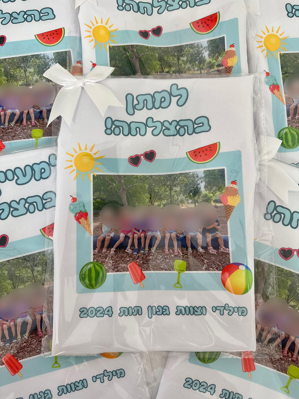 תמונה ממוזערת: תיק שרוך לבן ממותג (1 יח')