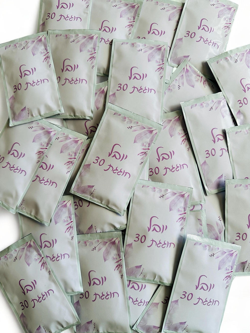 תמונה ממוזערת: מגבונים אישיים ממותגים