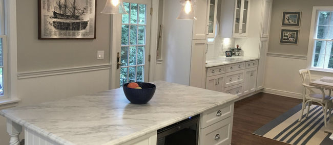 When Style Matters: Selecting Cabinets to Fit Your Home