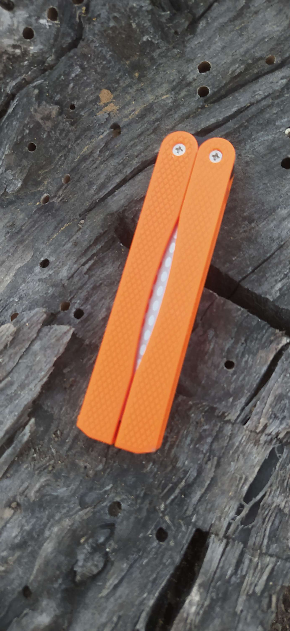 Küçük resim: Elmas masat 