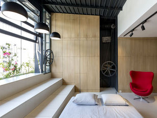 Poucos móveis e linhas minimalistas