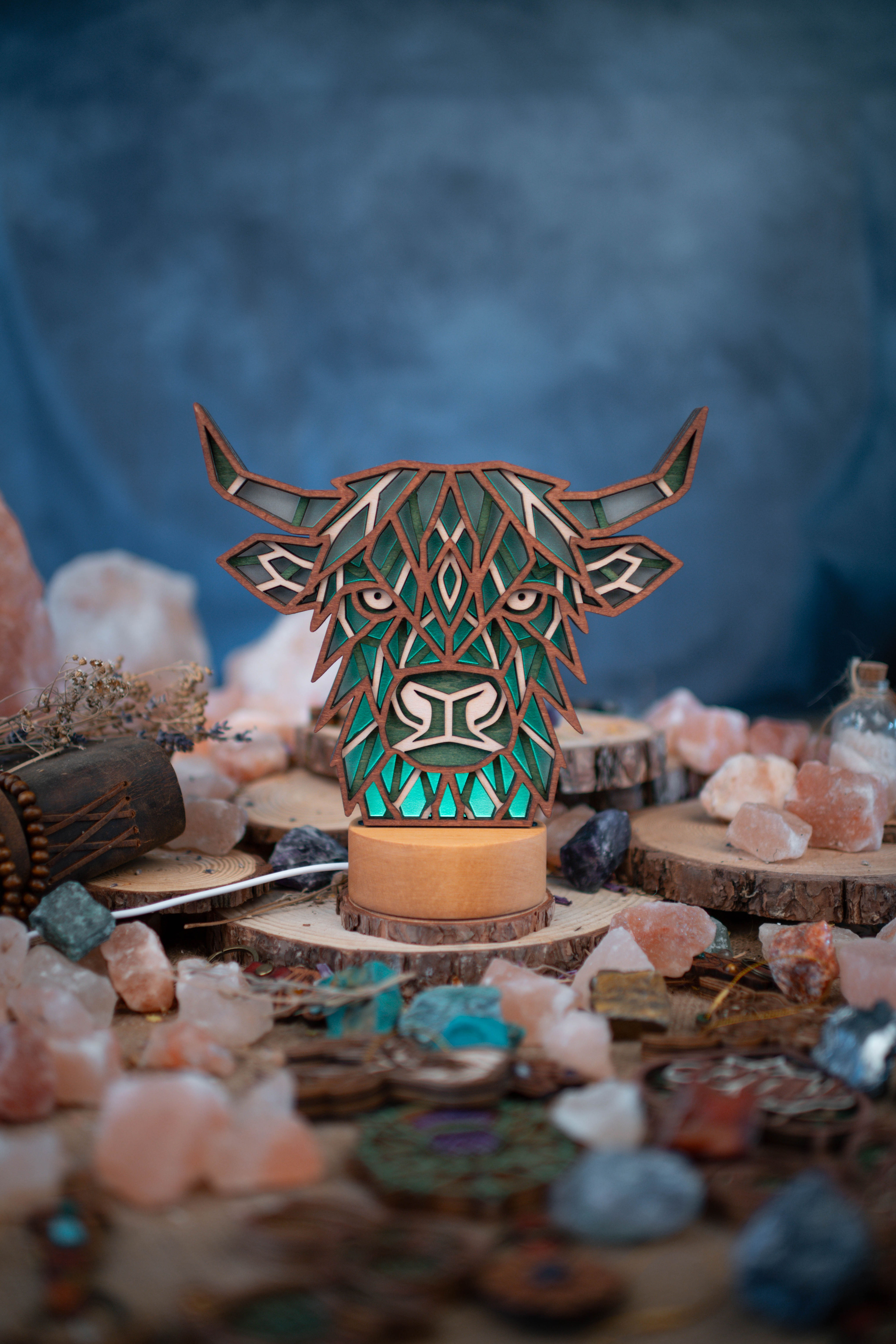 Multi-Layer Geometric Highland Cow LED Lamp (Head)