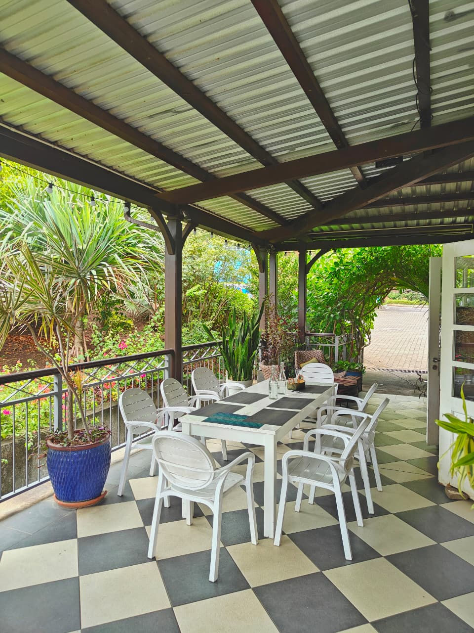 A Quiet Indulgence on Mauritius’ Southern Coast: Station A Anbalaba