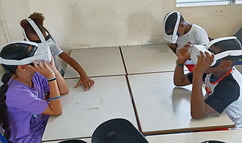 Sensi Atelier lundique casque VR_edited.