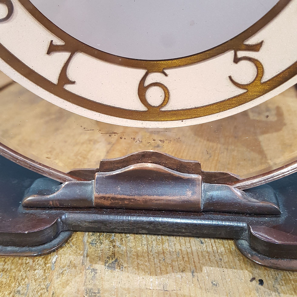Thumbnail: 675 - English Art Deco Mantel Clock