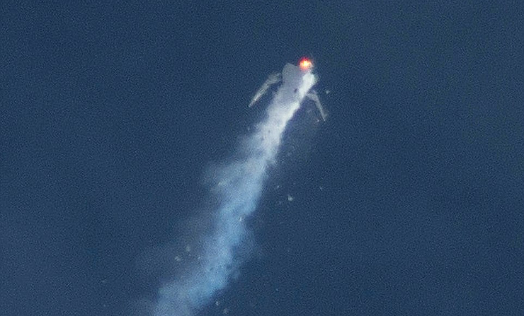 Virgin Galactic's SpaceShipTwo coming to pieces mid-air