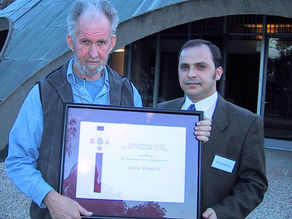Dr Hugh Spencer Named 2002 Unsung Hero of Australian Science