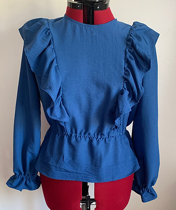 Couture haut volants par Justine