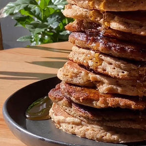 Banana Chia Pancakes 