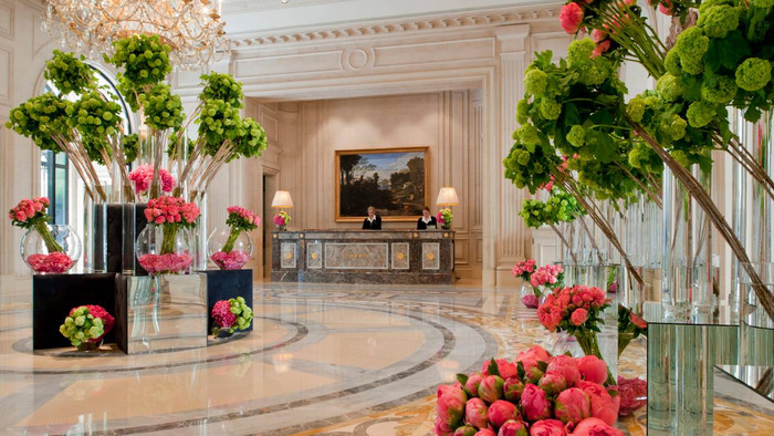 Paris, France: Four Seasons Hotel George V