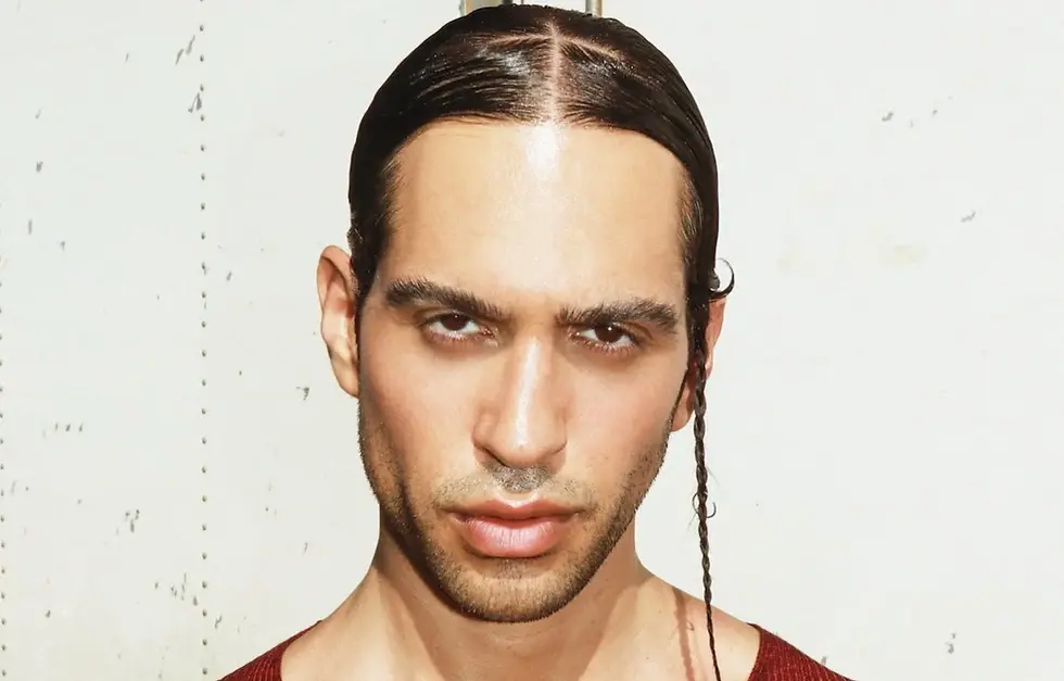 Mahmood chiamato a testimoniare nel caso Riccardo Tisci: cosa sappiamo davvero