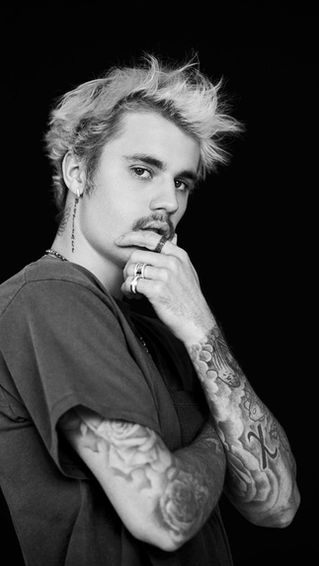 JUSTIN BIEBER: da YouTube a SWAG