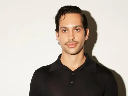 Mahmood dice addio all'Italia: “Vado in Spagna per tornare a essere un uomo libero”