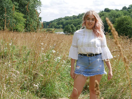 ‘Homeless’ The Debut Single by Reya Jayne