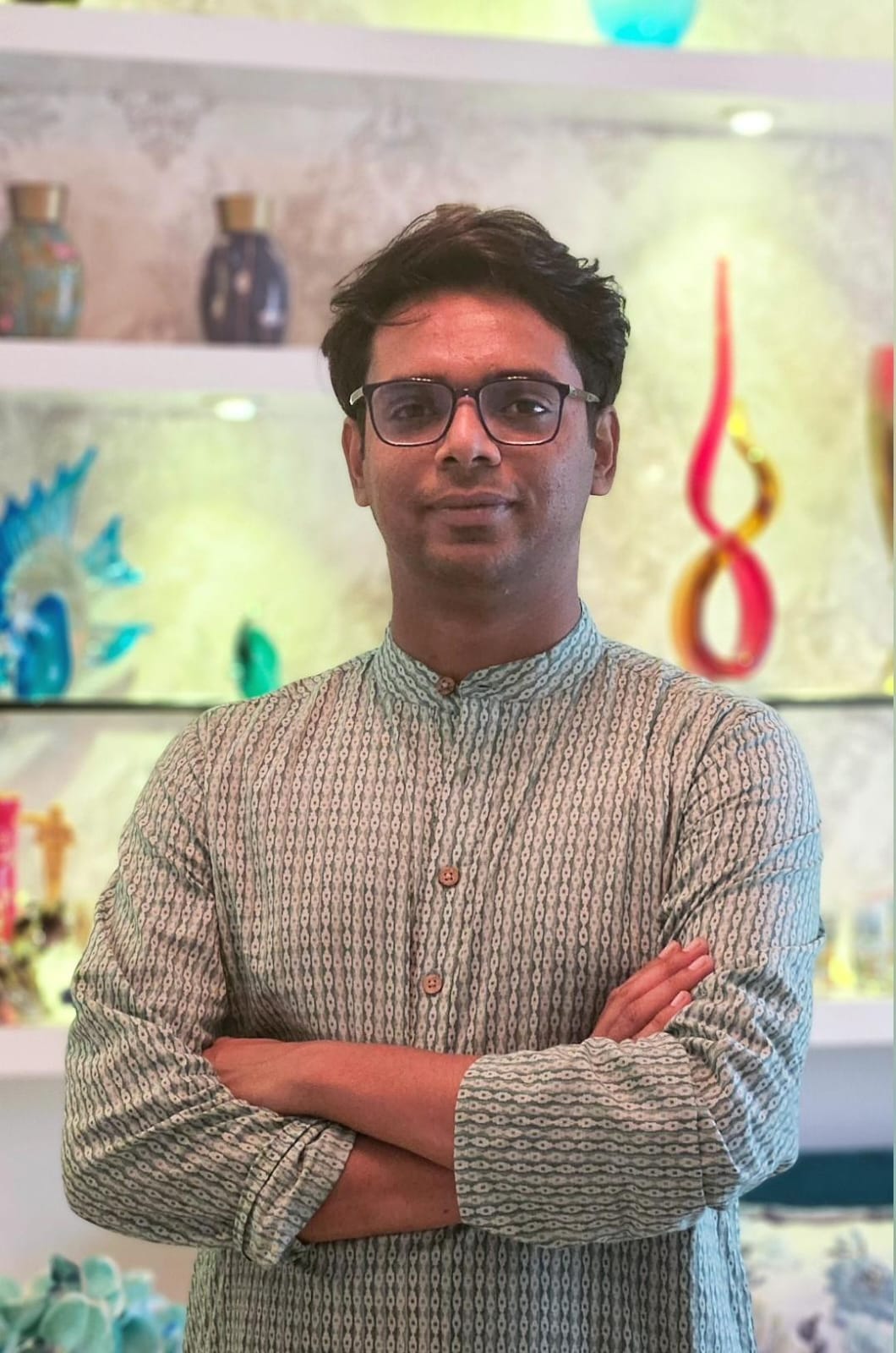Writer: Omair Farooq, Vipul Kumar