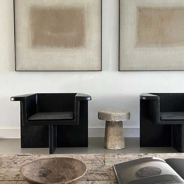 INTERIOR: JULIANNE ALEXANDRA