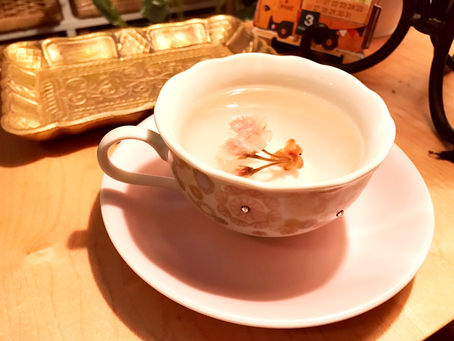 桜のお茶をどうぞ♪