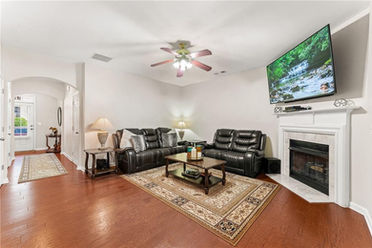 Living Room.jpeg
