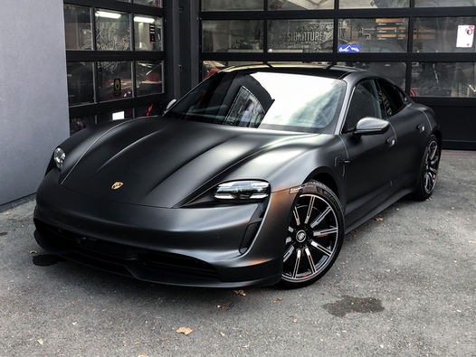 PORSCHE TAYCAN 4S krijgt een SATIJNEN lakbescherming