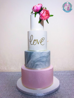 Love Wedding Cake