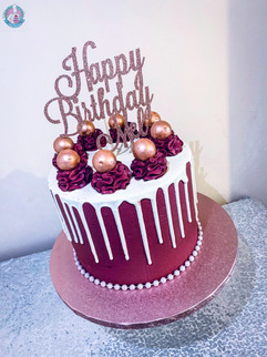 Pink Drip Cake.