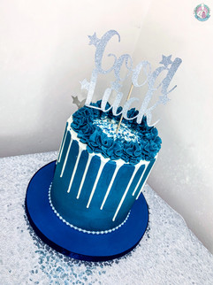 Boys drip cake.
