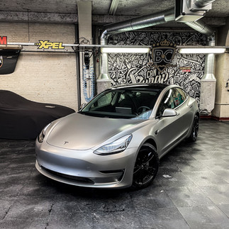 Tesla Model Y Satin Light Grey carwrap