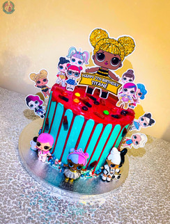 LOL Drip Cake.