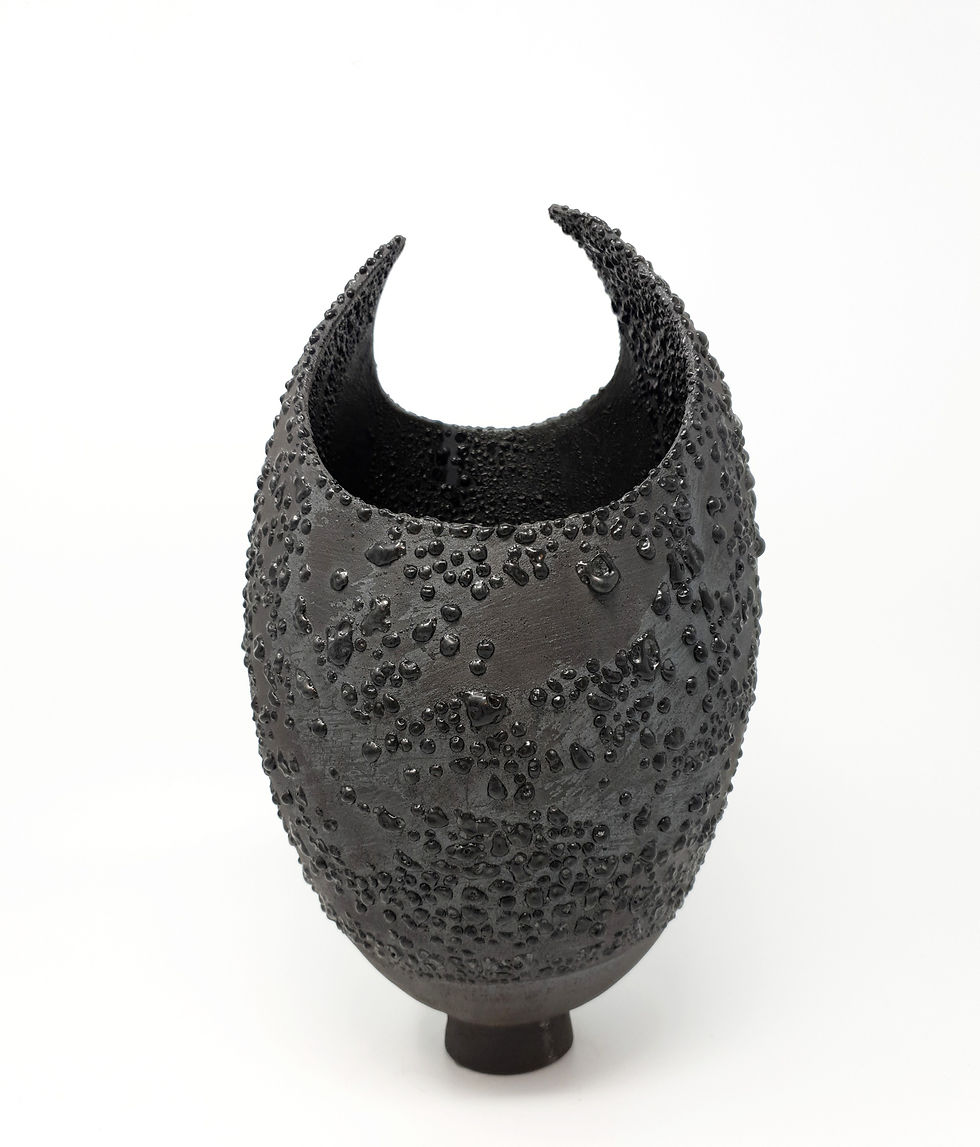 Thumbnail: Vase, Curves