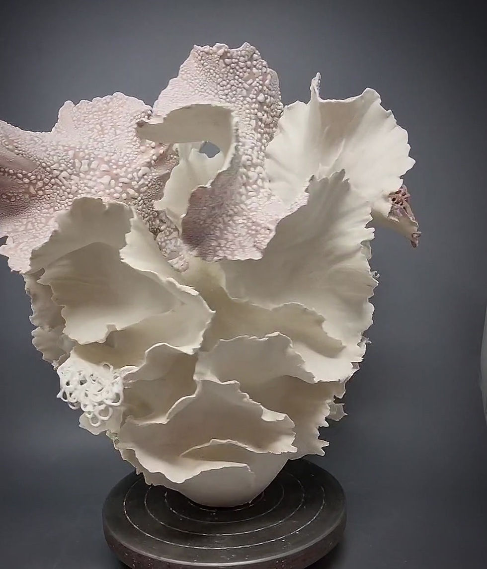 Thumbnail: Leaf, pink, handbuilt lace /101 solgt
